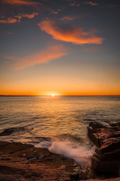 Jaynes Gallery 아티스트의 USA-Maine-Acadia National Park Sunset on ocean coastline작품입니다.